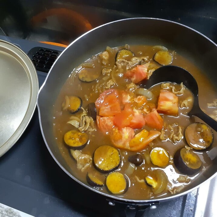 なすトマカレー